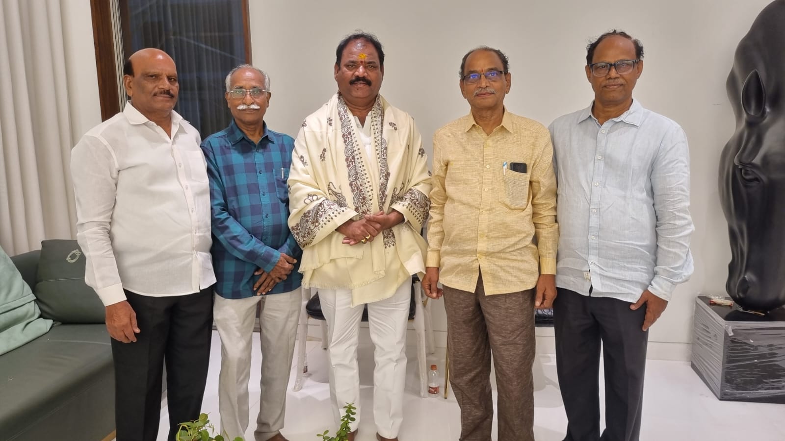 A group photo with Nagender Yadav Garu Corporator.jpg